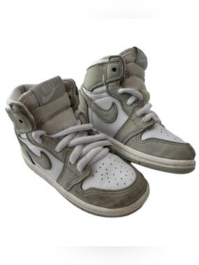 Nike Jordan 1 High Toddler 8C High-Top Sneakers Running Shoes White and Green